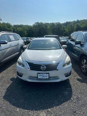 Pearl White Metallic 2013 Nissan Altima 2.5 SL