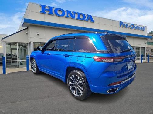 Hydro Blue Pearlcoat 2023 Jeep Grand Cherokee 4xe Overland