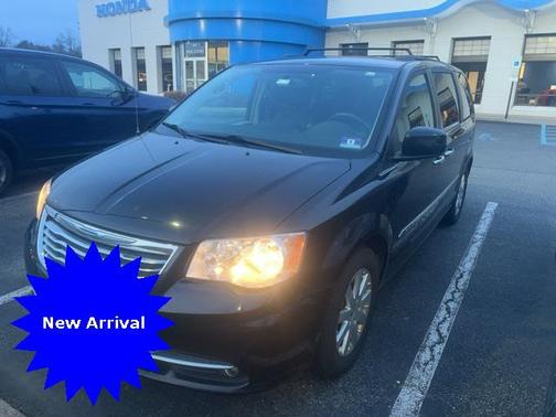 2015 Chrysler Town & Country Touring