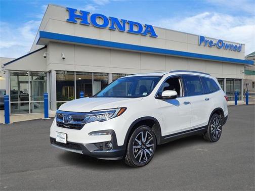 2022 Honda Pilot Touring 8-Passenger
