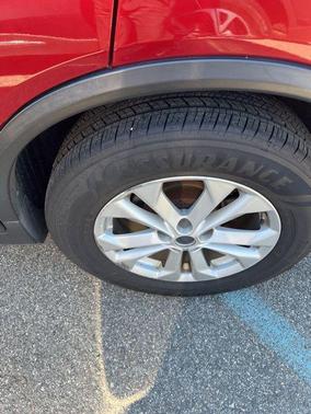 Cayenne Red 2016 Nissan Rogue SV