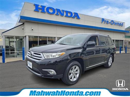 2011 Toyota Highlander SE