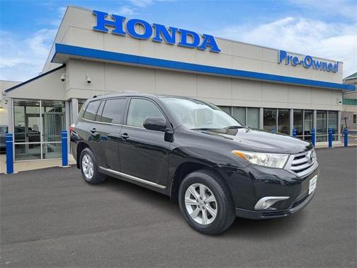 2011 Toyota Highlander SE