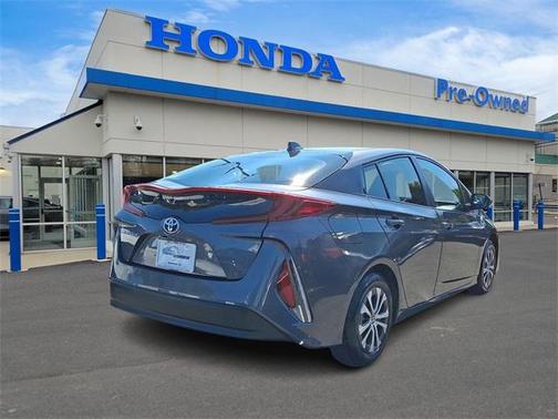 2022 Toyota Prius Prime LE