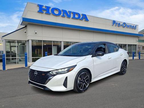 Aspen White/Super Black 2025 Nissan Sentra SR