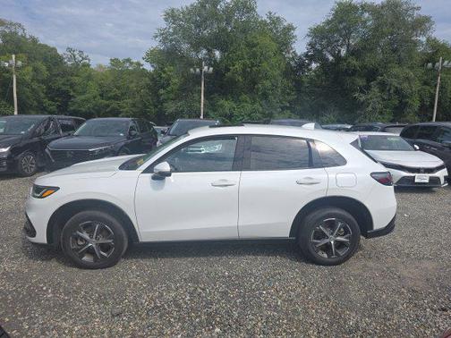 Platinum White 2024 Honda HR-V EX-L