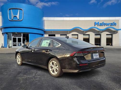 2025 Honda Accord LX 1.5T
