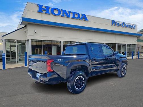 2024 Toyota Tacoma TRD Off-Road