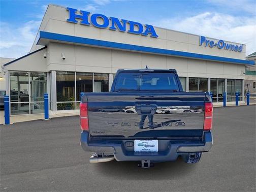 2024 Toyota Tacoma TRD Off-Road