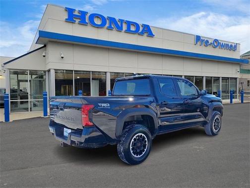 2024 Toyota Tacoma TRD Off-Road