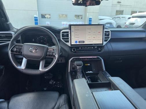 2024 Toyota Sequoia Platinum