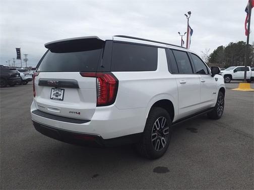 2022 GMC Yukon XL AT4