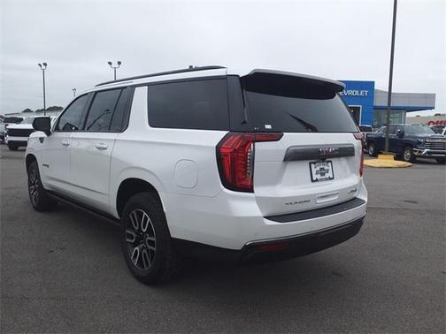 2022 GMC Yukon XL AT4