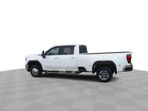 White Frost Tri-Coat 2023 GMC Sierra 3500 SLT
