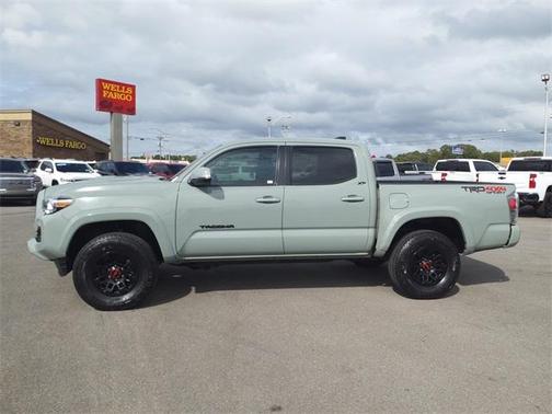 2022 Toyota Tacoma TRD Sport