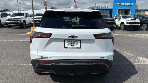 Polar White 2026 Chevrolet Equinox RS