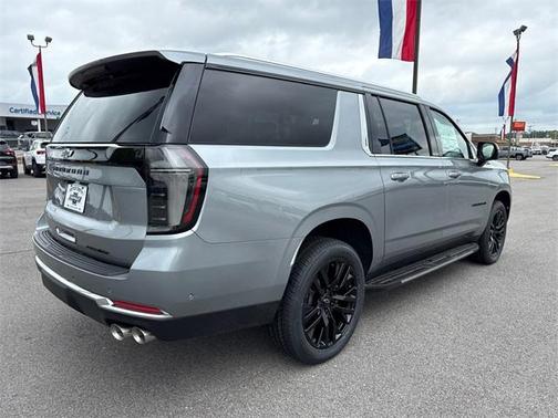 2025 Chevrolet Suburban Premier