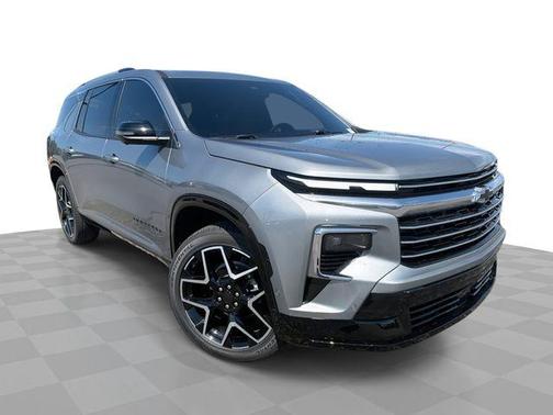 Sterling Gray Metallic 2025 Chevrolet Traverse High Country