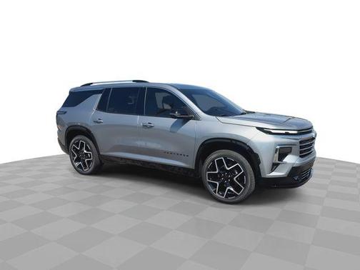 Sterling Gray Metallic 2025 Chevrolet Traverse High Country