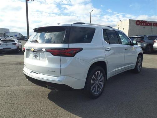 2023 Chevrolet Traverse Premier
