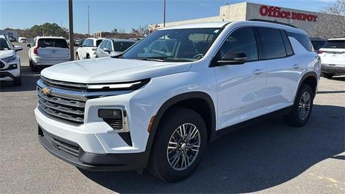 2025 Chevrolet Traverse LT