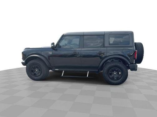 Shadow Black 2023 Ford Bronco Wildtrak