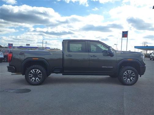 2023 GMC Sierra 2500 AT4
