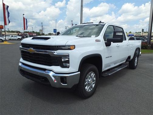 2025 Chevrolet Silverado 3500 LT