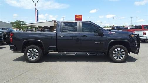 2024 Chevrolet Silverado 2500 Custom