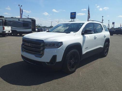 2023 GMC Acadia AT4