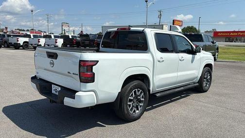 2024 Nissan Frontier SL