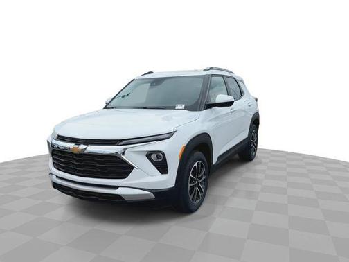 Summit White 2026 Chevrolet Trailblazer LT