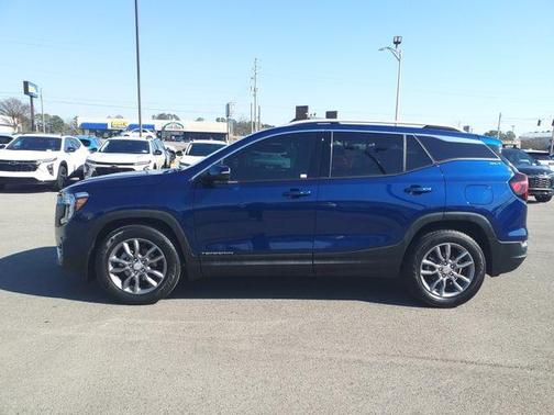 2023 GMC Terrain SLT