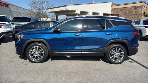 2023 GMC Terrain SLT