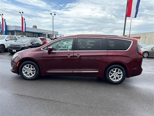2020 Chrysler Pacifica Touring-L
