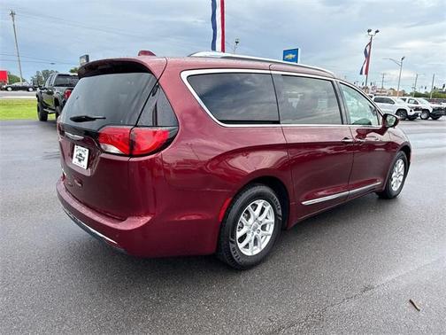 2020 Chrysler Pacifica Touring-L