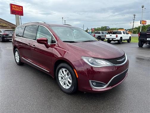 2020 Chrysler Pacifica Touring-L