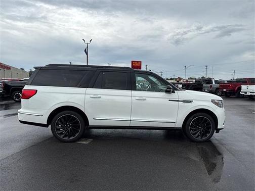 2021 Lincoln Navigator L Black Label