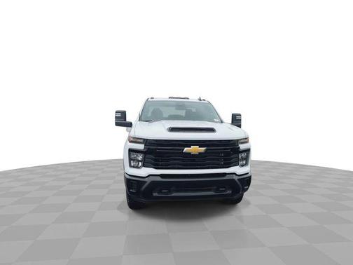 Summit White 2026 Chevrolet Silverado 3500 WT