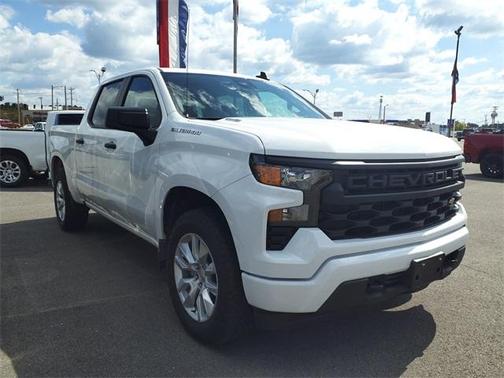 2025 Chevrolet Silverado 1500 Custom