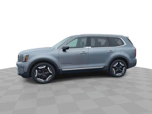 Everlasting Silver 2025 Kia Telluride S