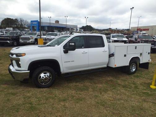 2023 Chevrolet Silverado 3500 LT