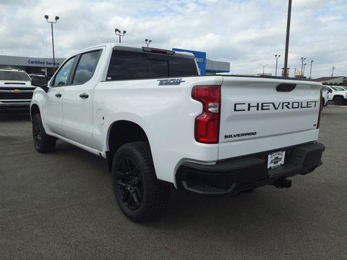 Summit White 2026 Chevrolet Silverado 1500 LT Trail Boss