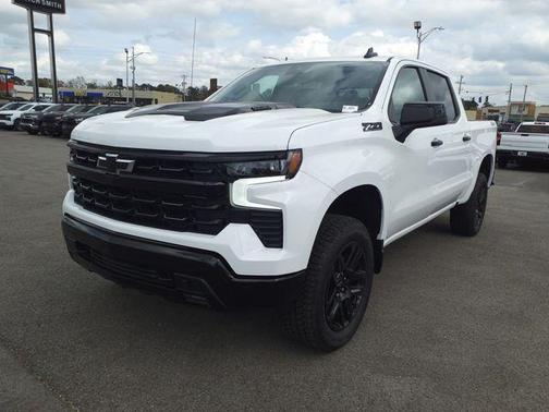 Summit White 2026 Chevrolet Silverado 1500 LT Trail Boss