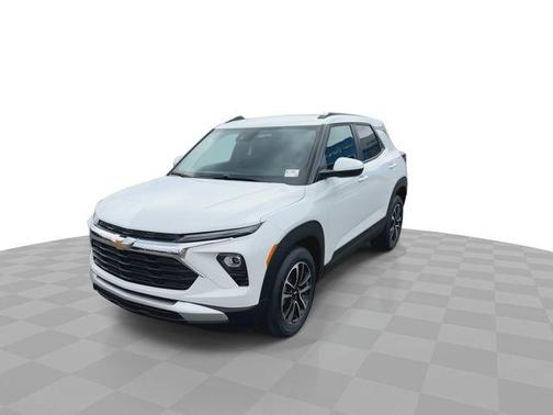 Summit White 2026 Chevrolet Trailblazer LT