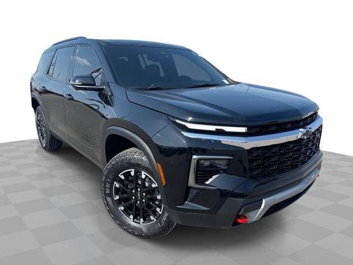 Mosaic Black Metallic 2025 Chevrolet Traverse Z71