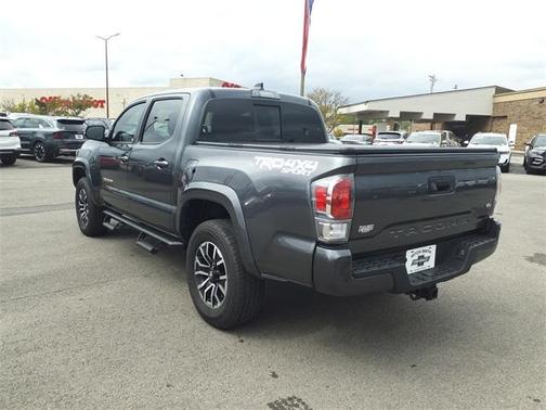 2022 Toyota Tacoma SR