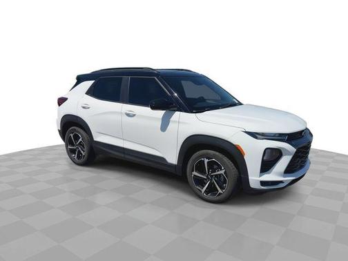 Summit White 2023 Chevrolet Trailblazer RS