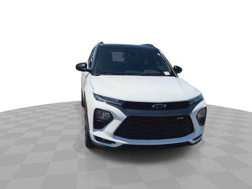 Summit White 2023 Chevrolet Trailblazer RS