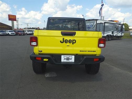 2023 Jeep Gladiator Sport